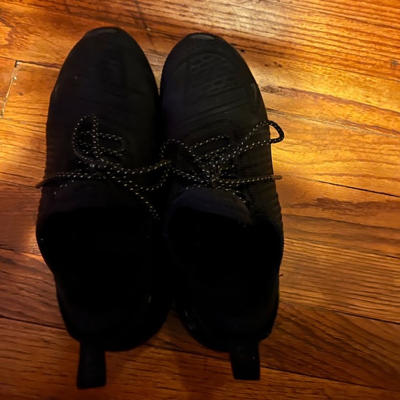 Airmax Nikes - Picture 4 of 4